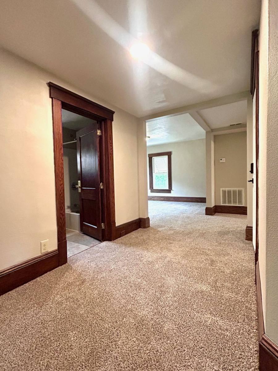 Apartment for rent at 199 Beck Ave #2, Akron, OH 44302