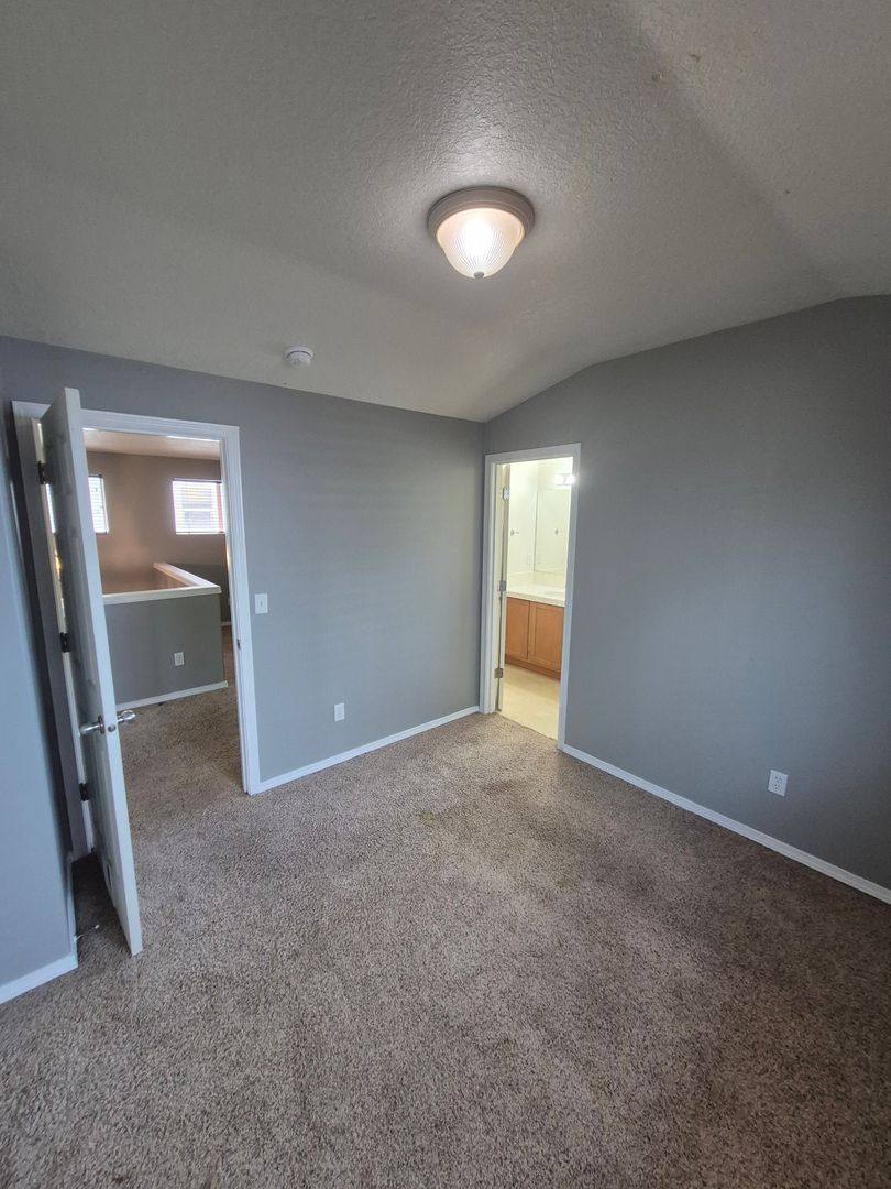 House for rent at 1467 SE Blanchard St, Hillsboro, OR 97124