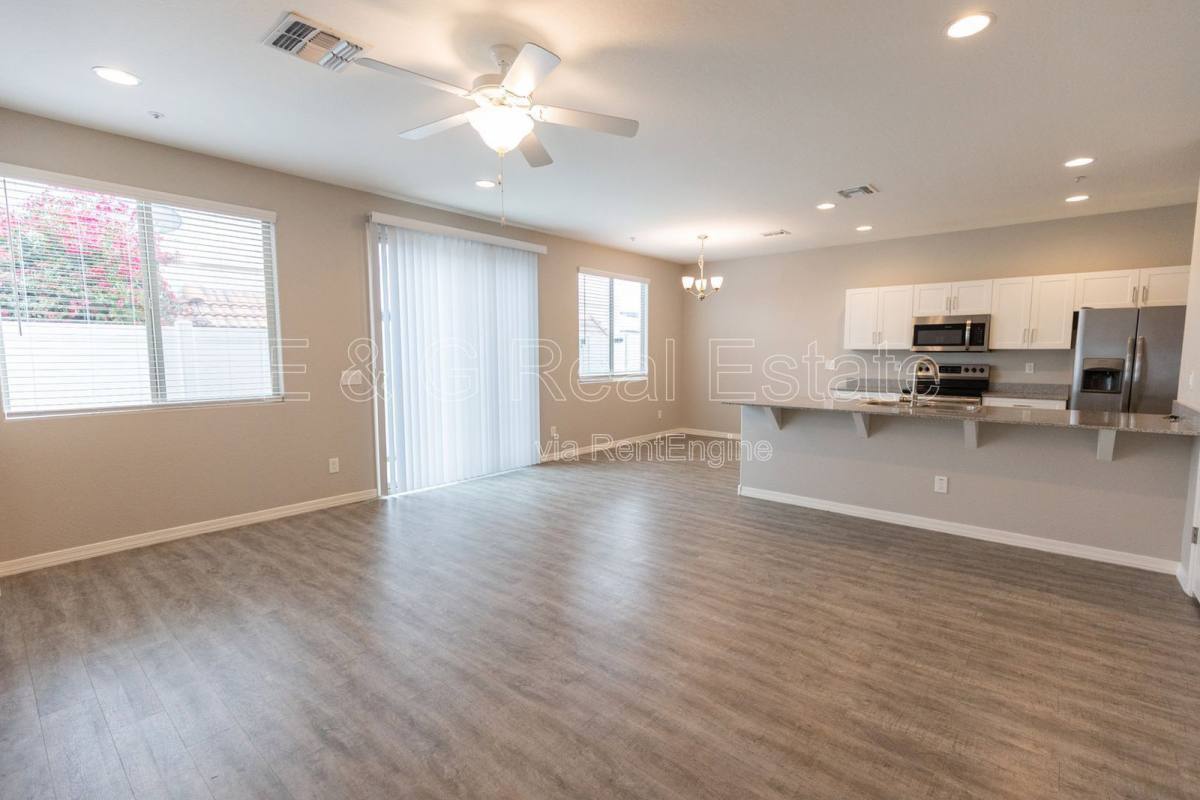 Apartment for rent at 2950 N 38th St #13, Phoenix, AZ 85018