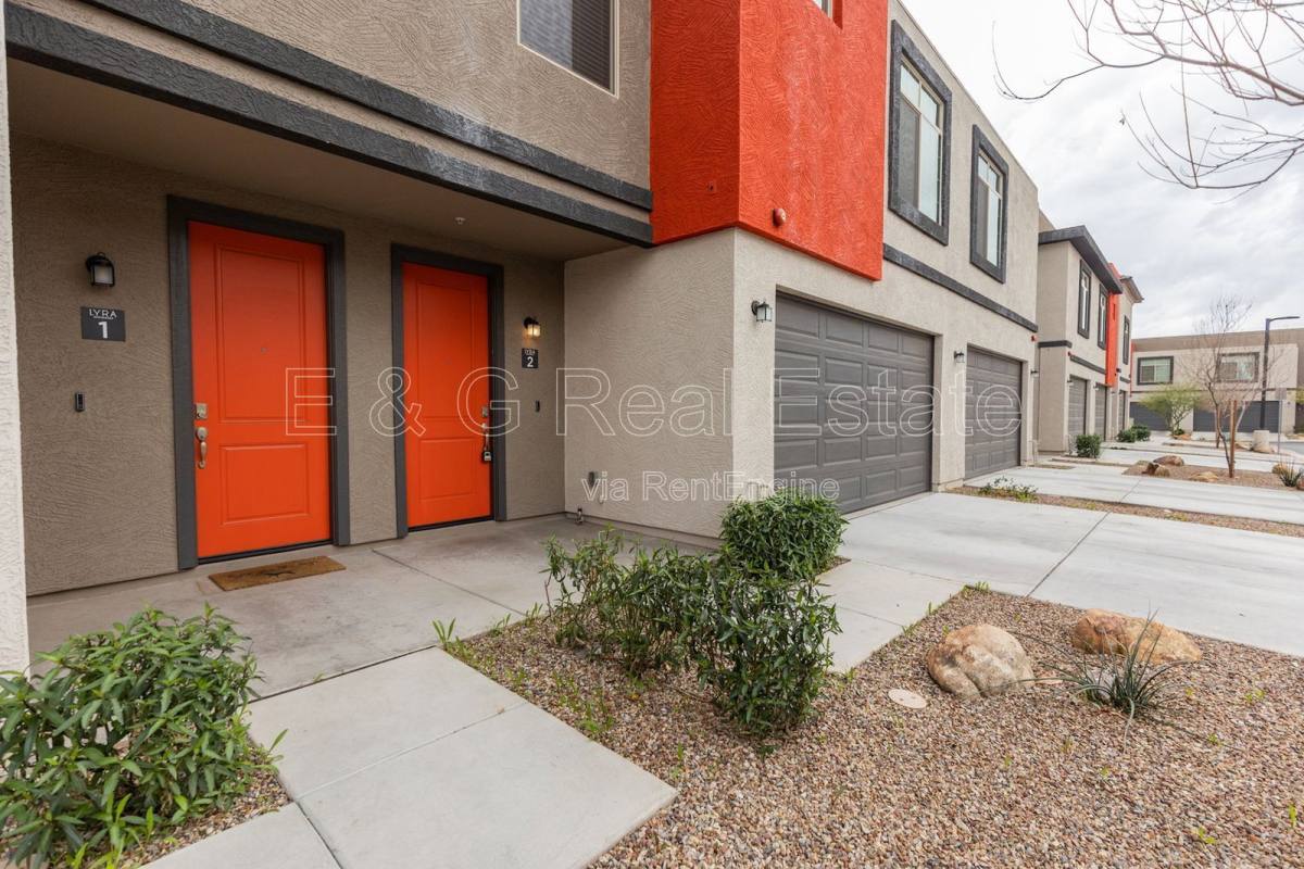 Apartment for rent at 2950 N 38th St #13, Phoenix, AZ 85018