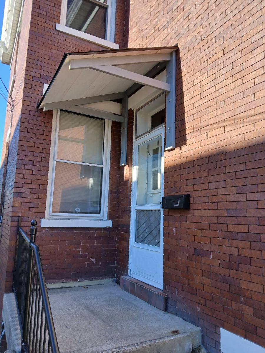 Apartment for rent at 2401 Fairview Ave #2, Cincinnati, OH 45219