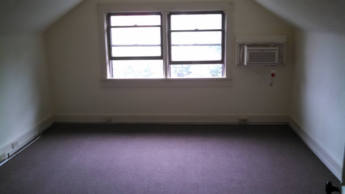 Apartment for rent at 2401 Fairview Ave #2, Cincinnati, OH 45219
