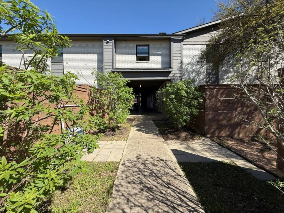 Apartment for rent at 5928 Fletcher Ave, Fort Worth, TX 76107