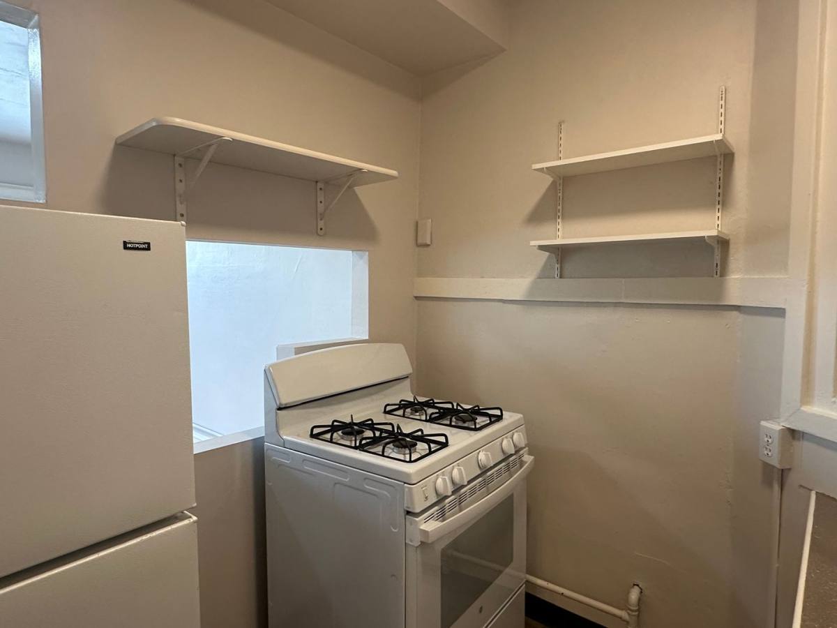 Apartment for rent at 621 NW 23rd Ave, Portland, OR 97210