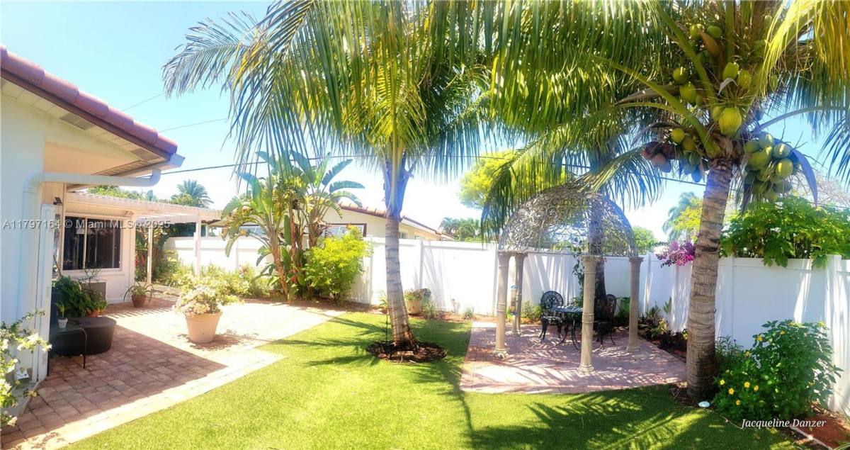 House for rent at 2241 NE 38th St, Pompano Beach, FL 33064