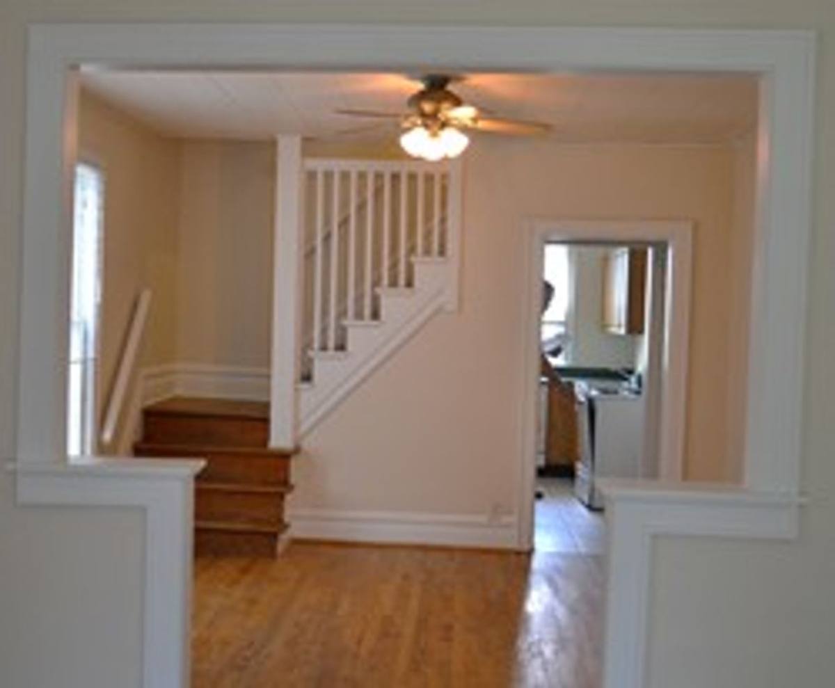 Apartment for rent at 427-429 E Tompkins St, Columbus, OH 43202