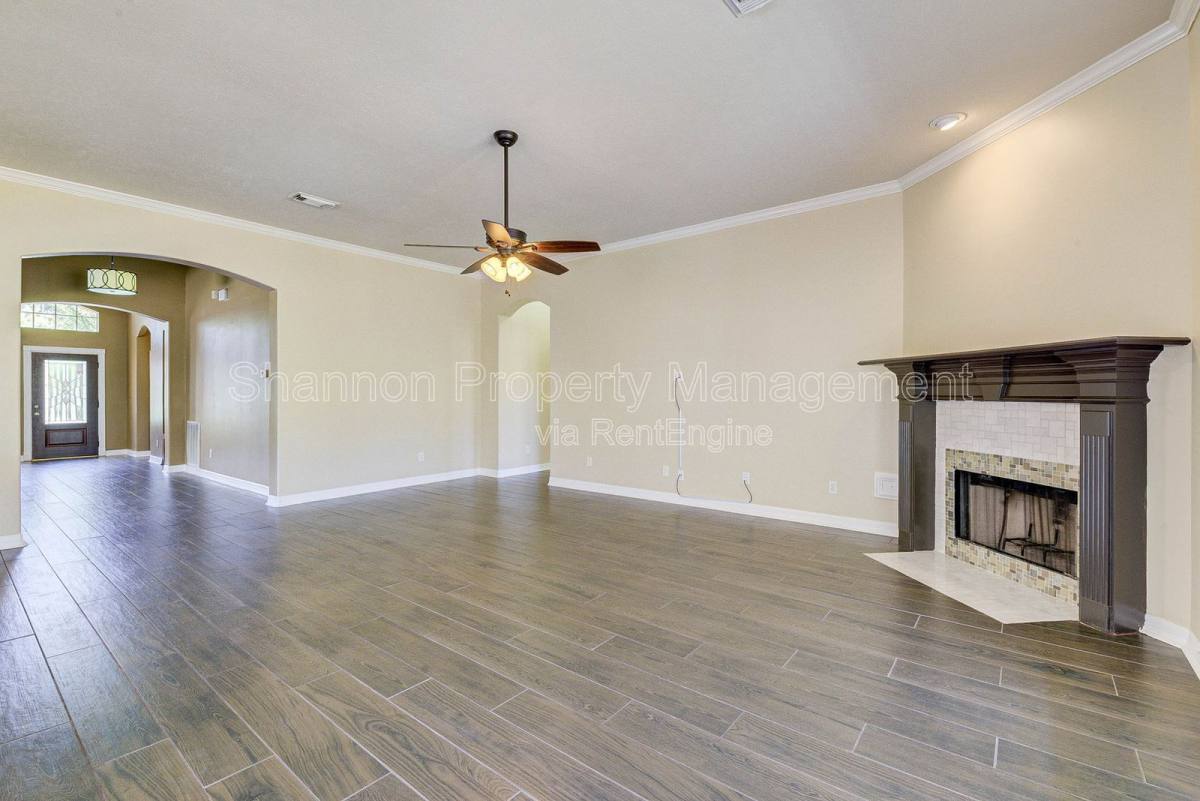 House for rent at 14407 Jessica Falls Circle, Houston, TX 77044