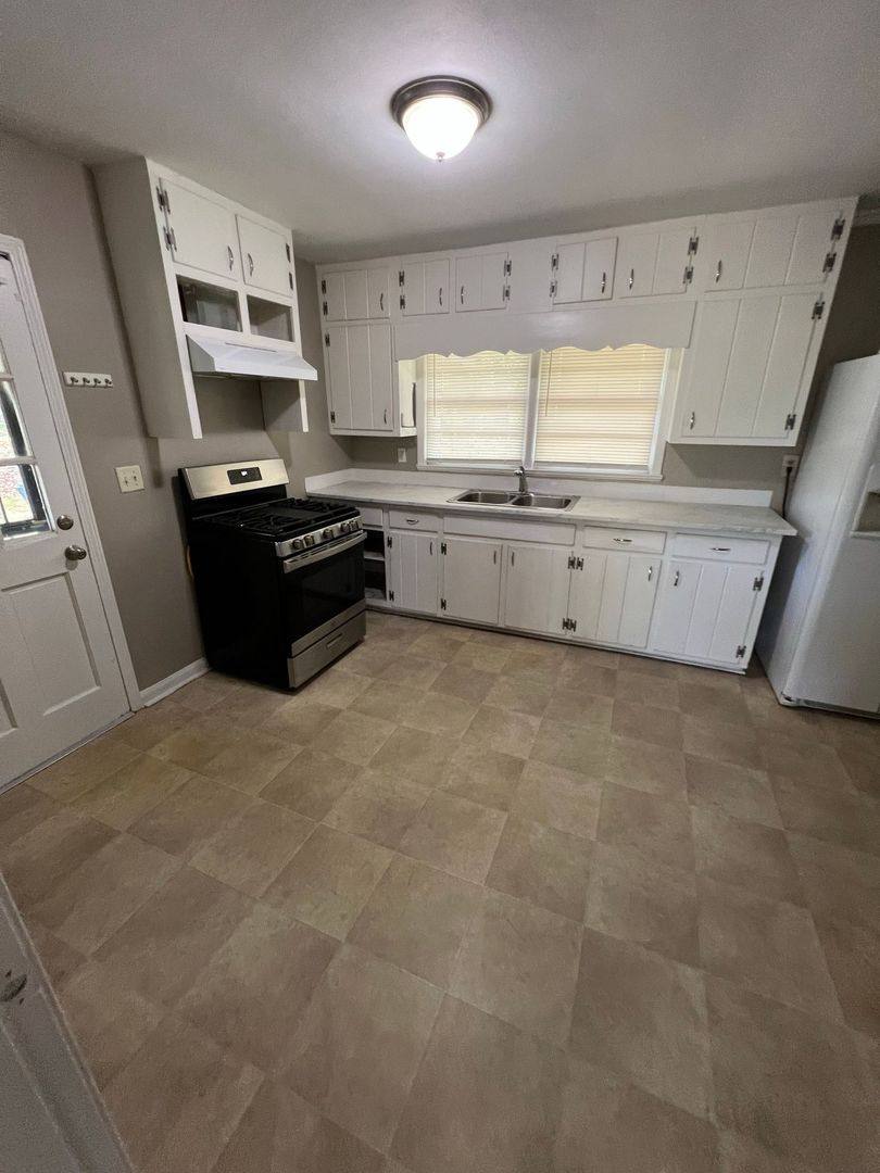 House for rent at 1958 Prospect Rd, Lawrenceville, GA 30043