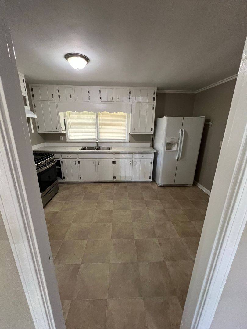 House for rent at 1958 Prospect Rd, Lawrenceville, GA 30043