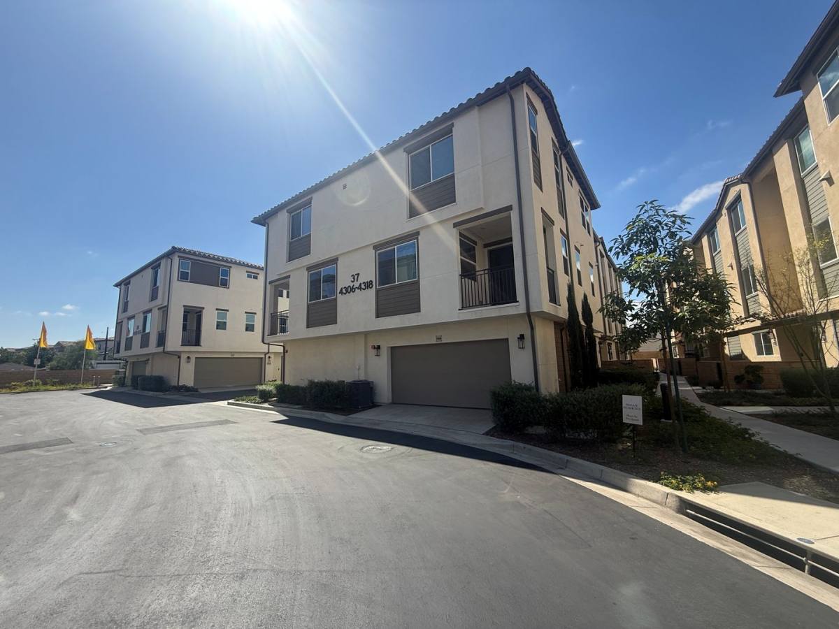 Townhouse for rent at 4310 Marigold Lane, Arcadia, CA 91006