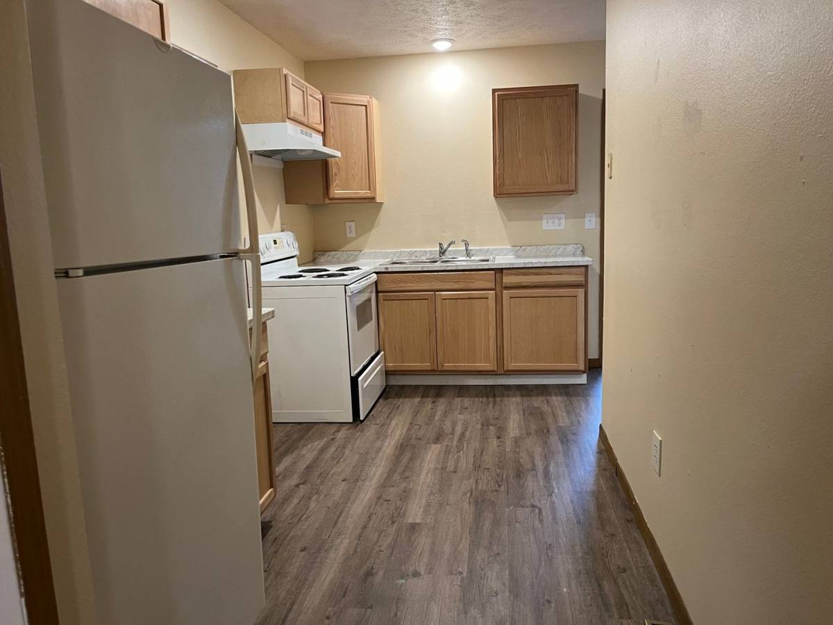 Apartment for rent at 811 813 W Poplar, Springfield, MO 65802