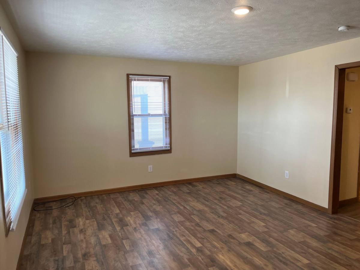 Apartment for rent at 811 813 W Poplar, Springfield, MO 65802