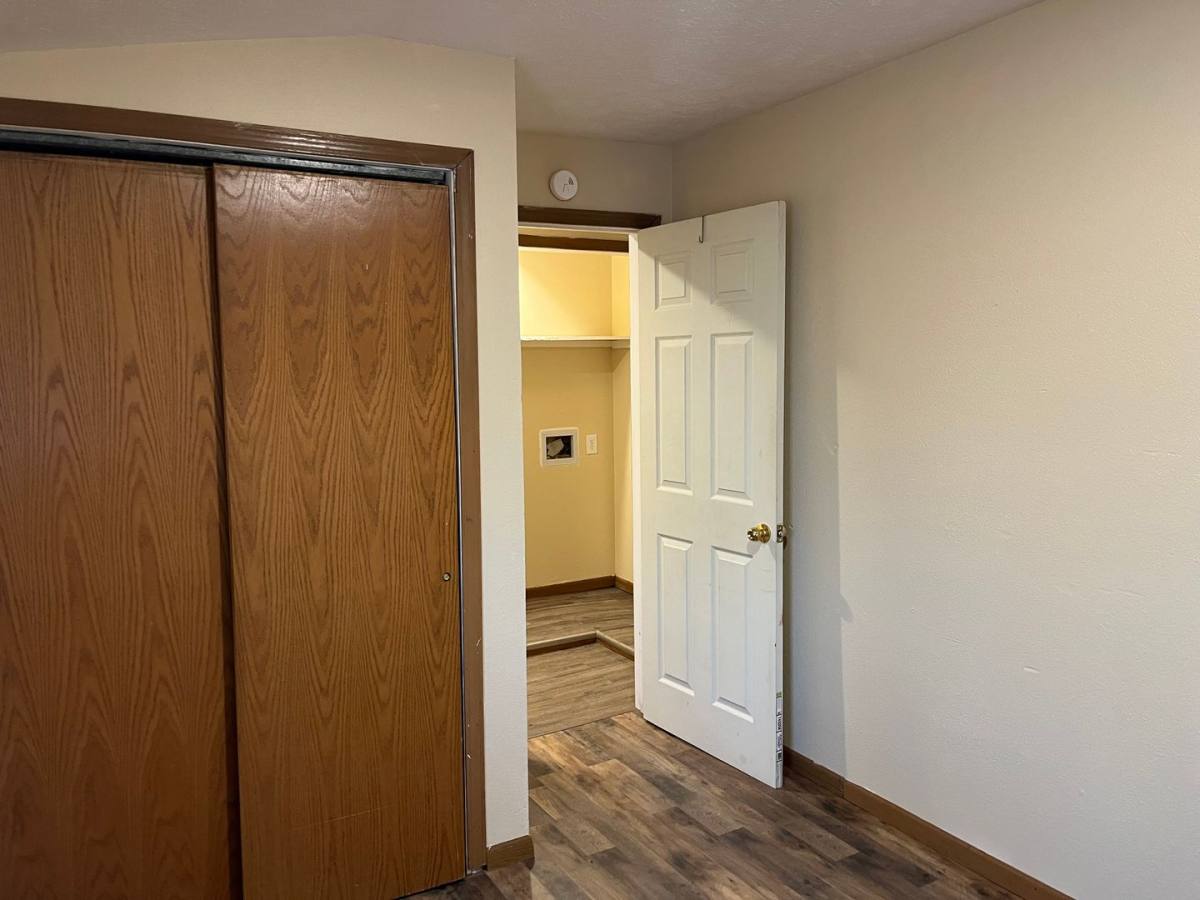 Apartment for rent at 811 813 W Poplar, Springfield, MO 65802