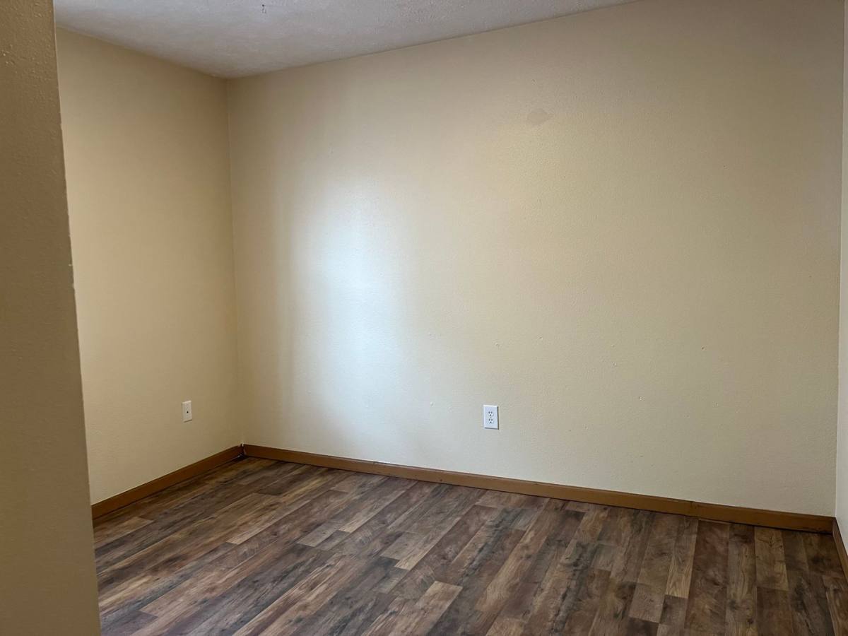 Apartment for rent at 811 813 W Poplar, Springfield, MO 65802
