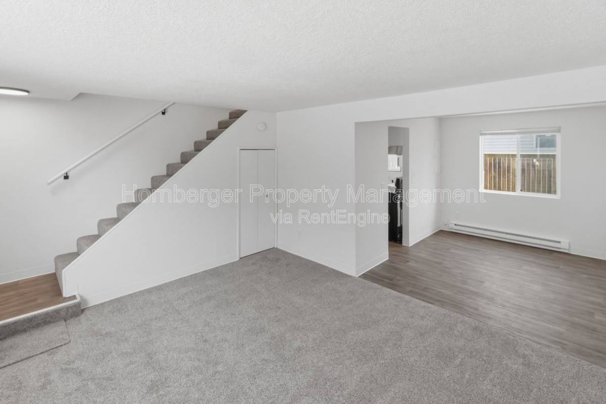 Apartment for rent at 2011 E Desmet Ave, Spokane, WA 99202
