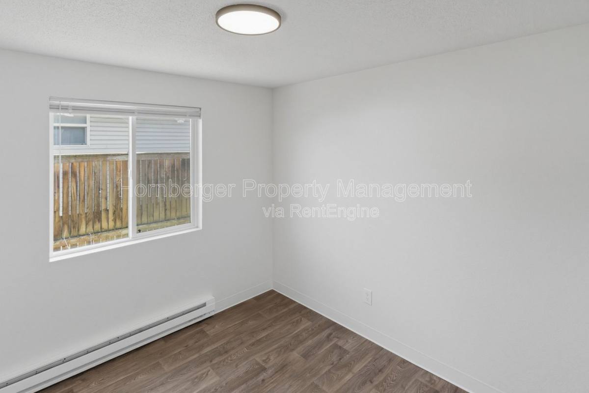 Apartment for rent at 2011 E Desmet Ave, Spokane, WA 99202