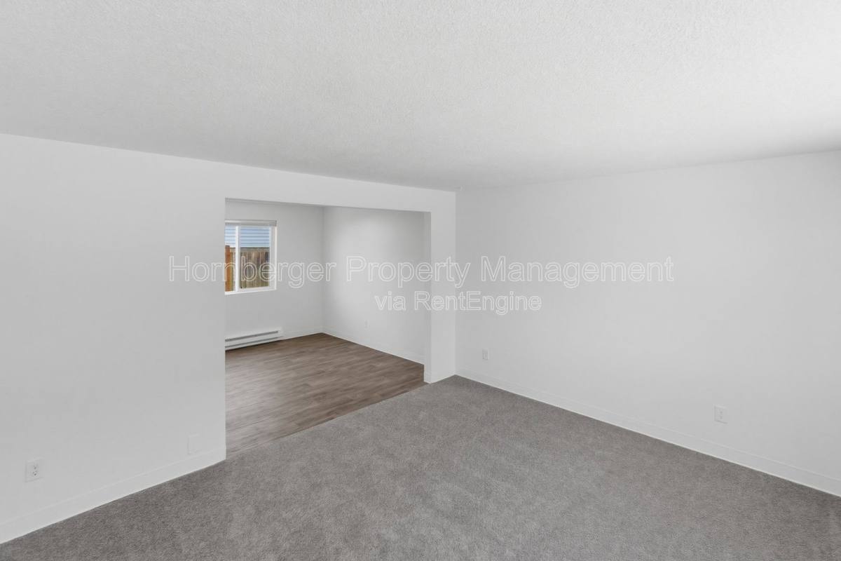 Apartment for rent at 2011 E Desmet Ave, Spokane, WA 99202