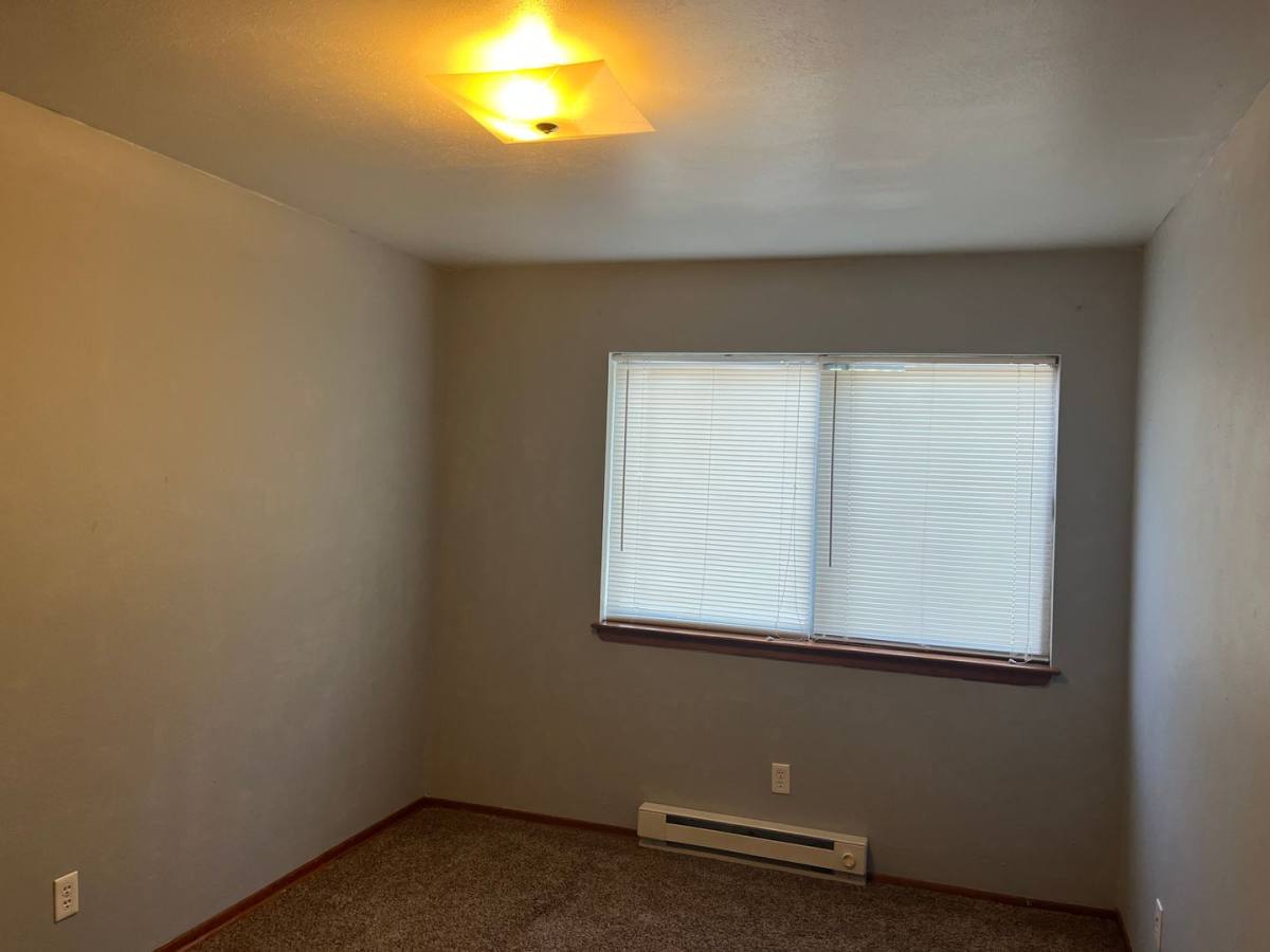 Apartment for rent at 410 Mather St, Alton, IL 62002