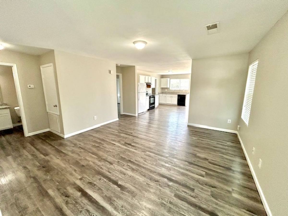 House for rent at 228 Dormont Dr NE, Huntsville, AL 35810