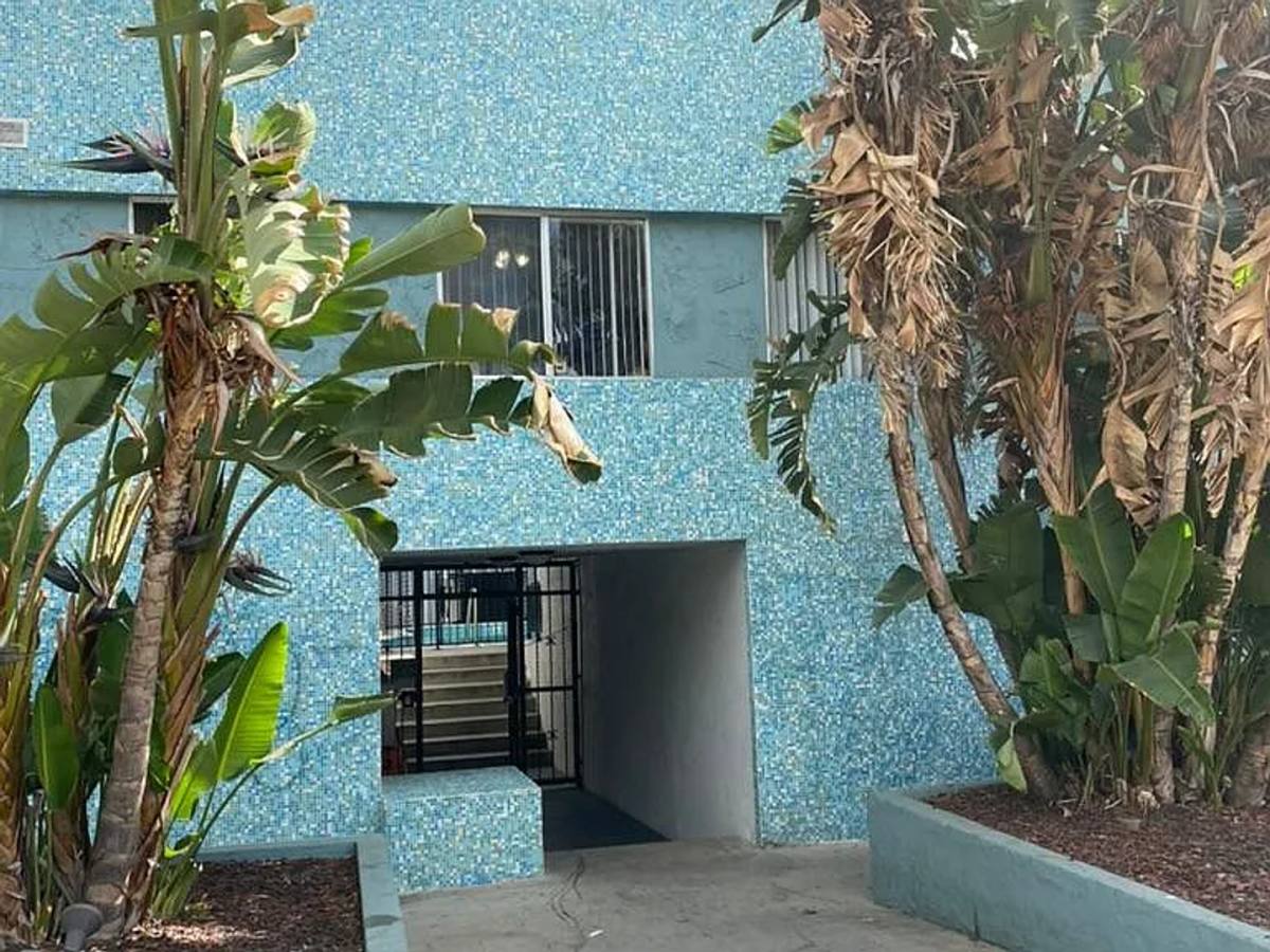 Apartment for rent at 6922 Hazeltine Ave, Van Nuys, CA 91405