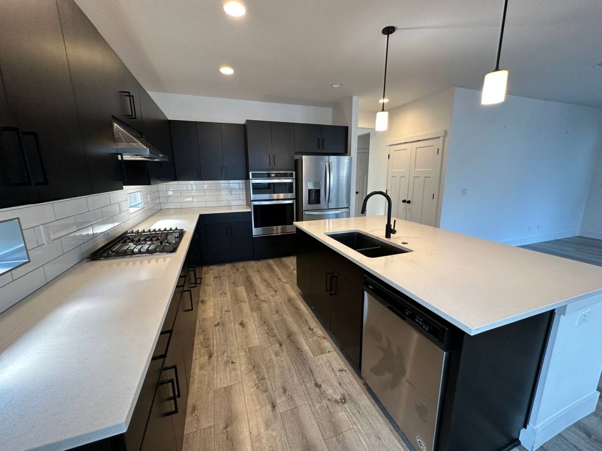 House for rent at 968 SW 213th Ave, Beaverton, OR 97003