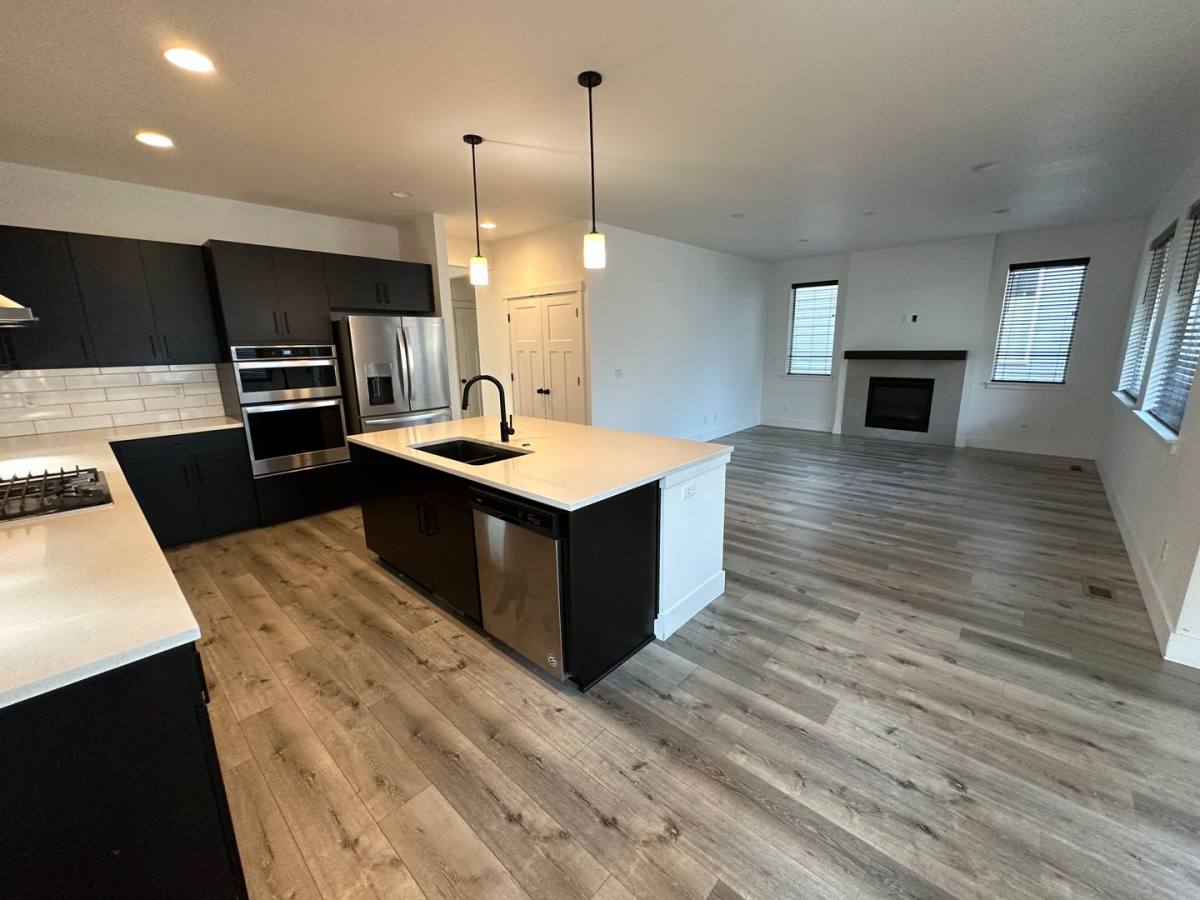 House for rent at 968 SW 213th Ave, Beaverton, OR 97003