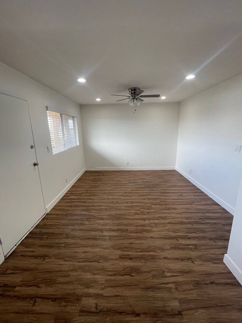 Apartment for rent at 2226 Lewis Ave, Long Beach, CA 90806