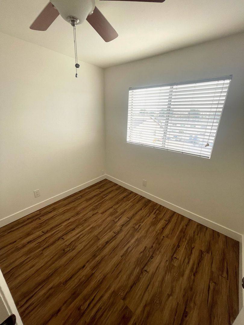 Apartment for rent at 2226 Lewis Ave, Long Beach, CA 90806