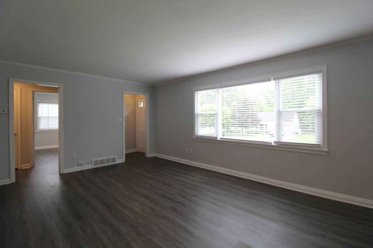 House for rent at 2504 W 76th St, Prairie Village, KS 66208