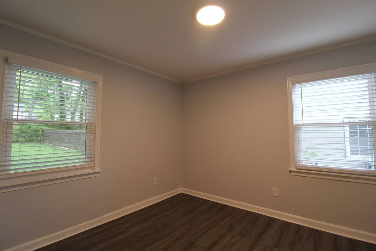 House for rent at 2504 W 76th St, Prairie Village, KS 66208