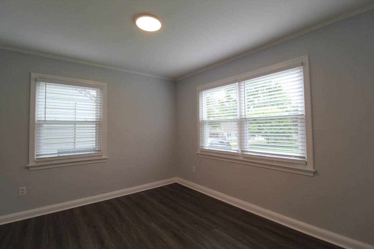 House for rent at 2504 W 76th St, Prairie Village, KS 66208