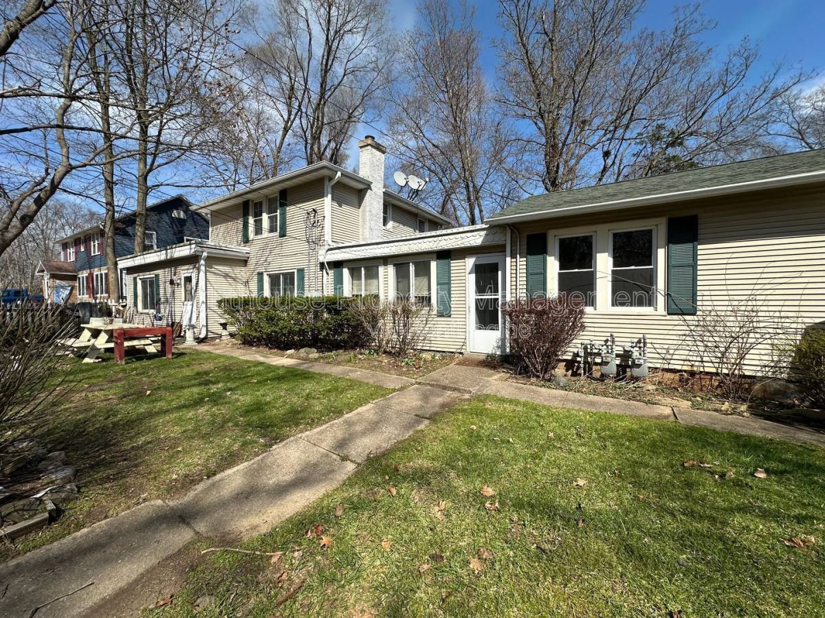 Apartment for rent at 45 Leitch Dr #B, Battle Creek, MI 49015