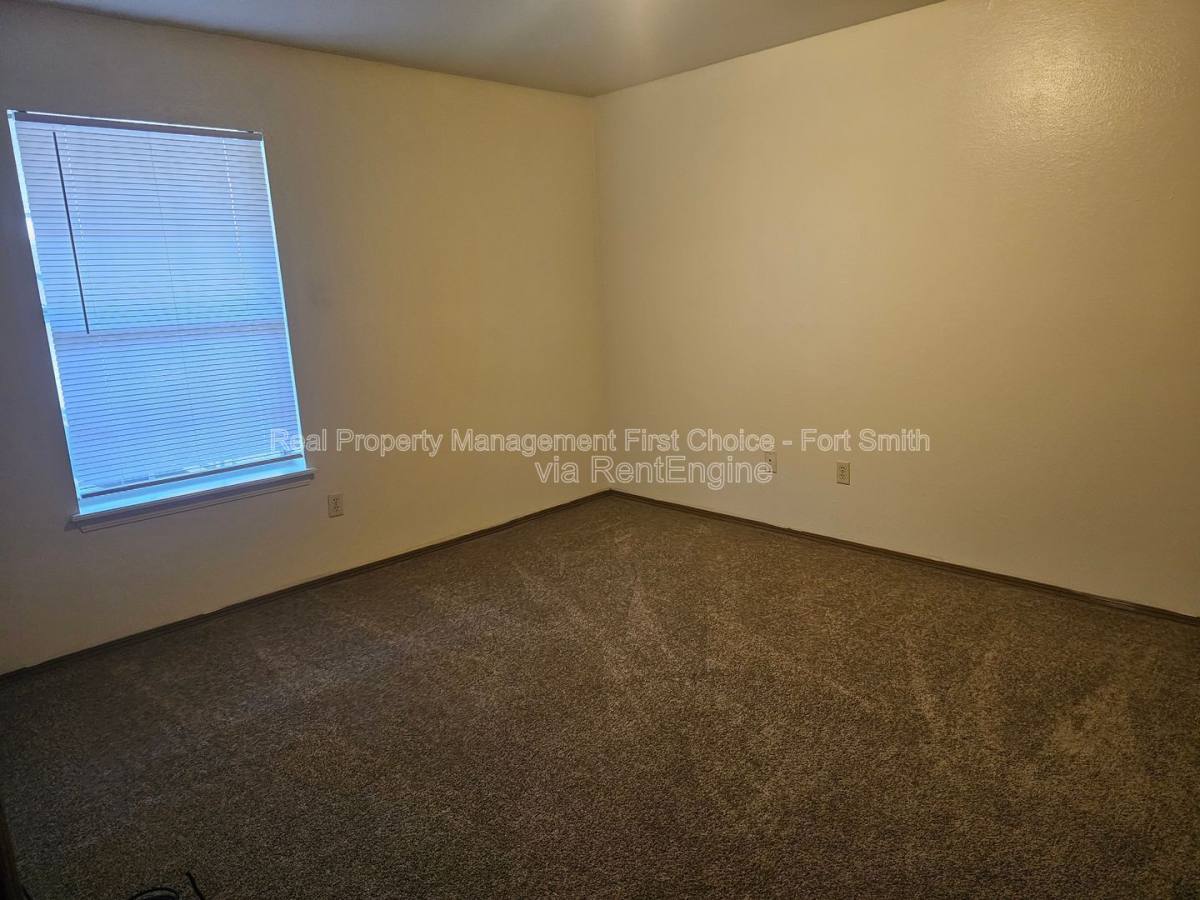 Apartment for rent at 170 Cedar Creek Court #5, Van Buren, AR 72956