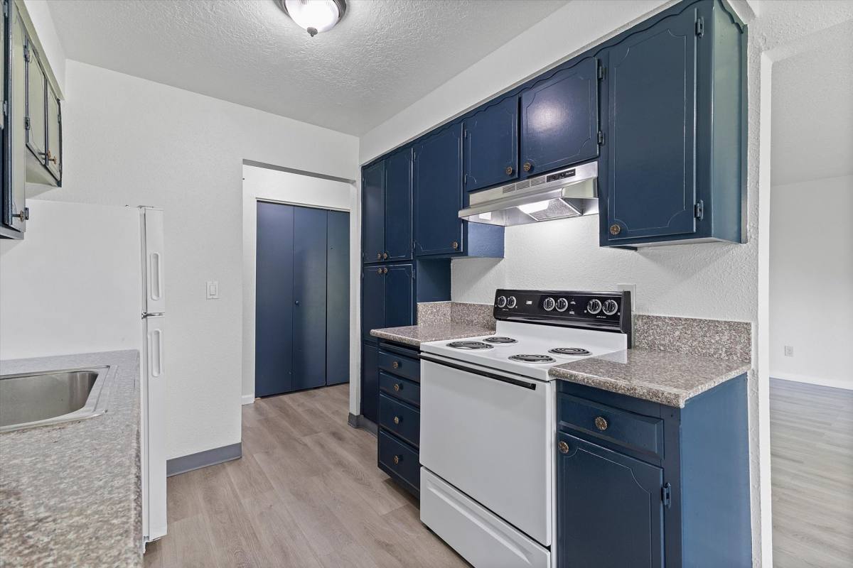 Apartment for rent at 15220 SE Stark, Portland, OR 97233
