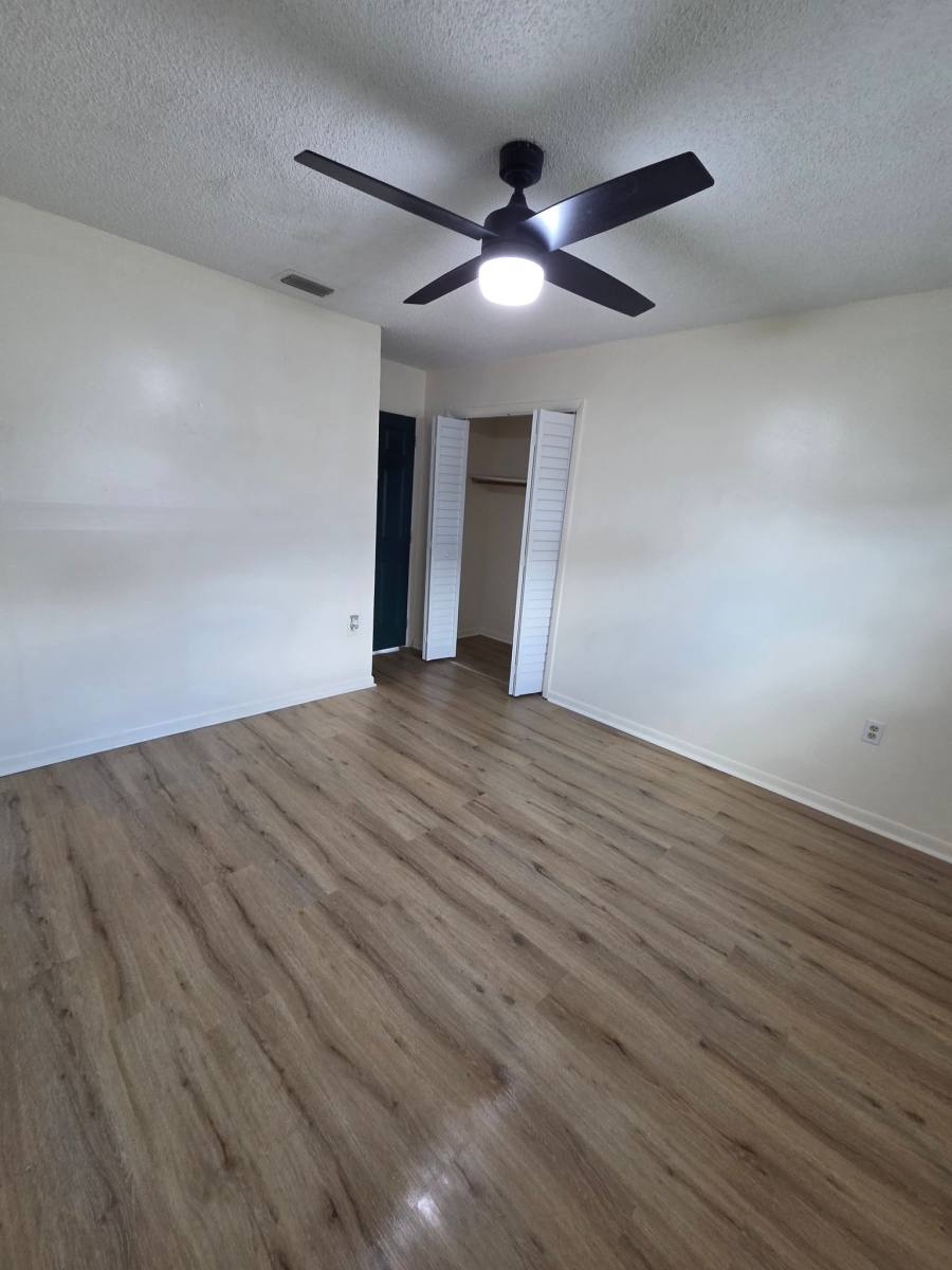 Apartment for rent at 1802 W House St #B, Plant City, FL 33563