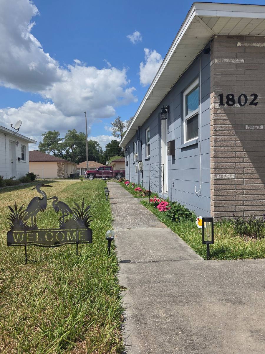 Apartment for rent at 1802 W House St #B, Plant City, FL 33563