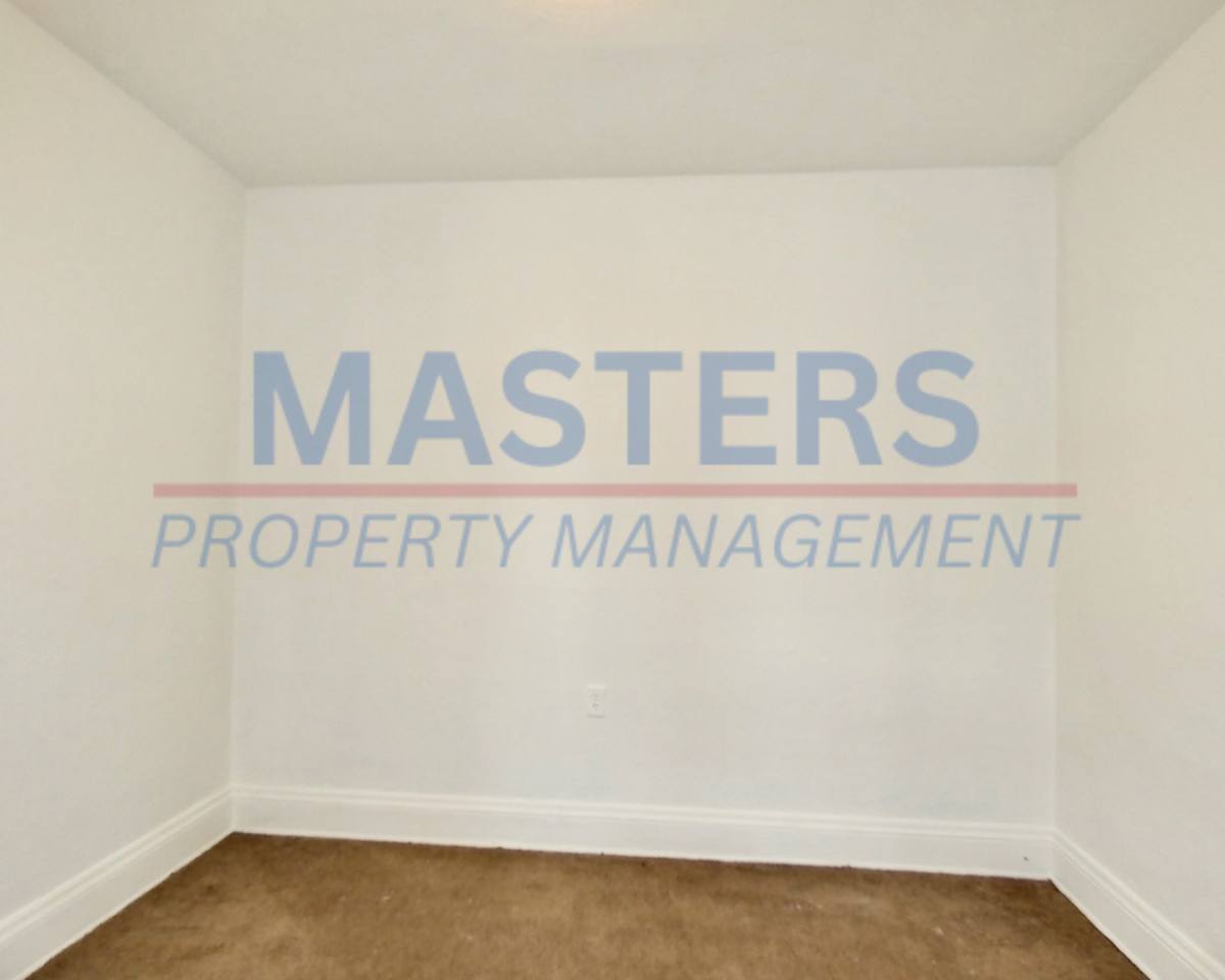 House for rent at 420 Everett St, Toledo, OH 43608