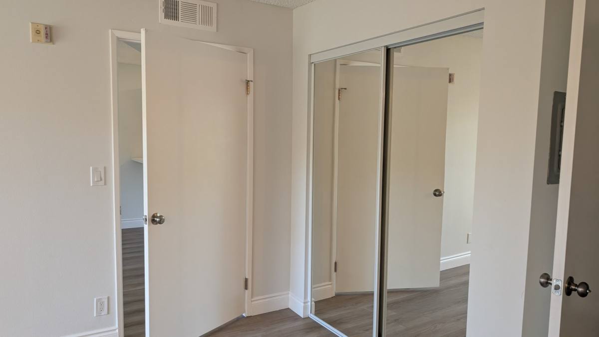 Apartment for rent at 22816 Market St #101 &124, Newhall, CA 91321