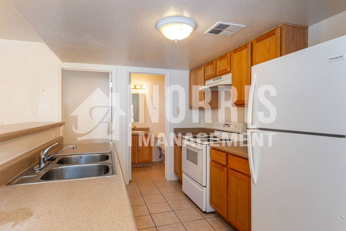 Apartment for rent at 13971 S Rosemont Rd, Arizona City, AZ 85123