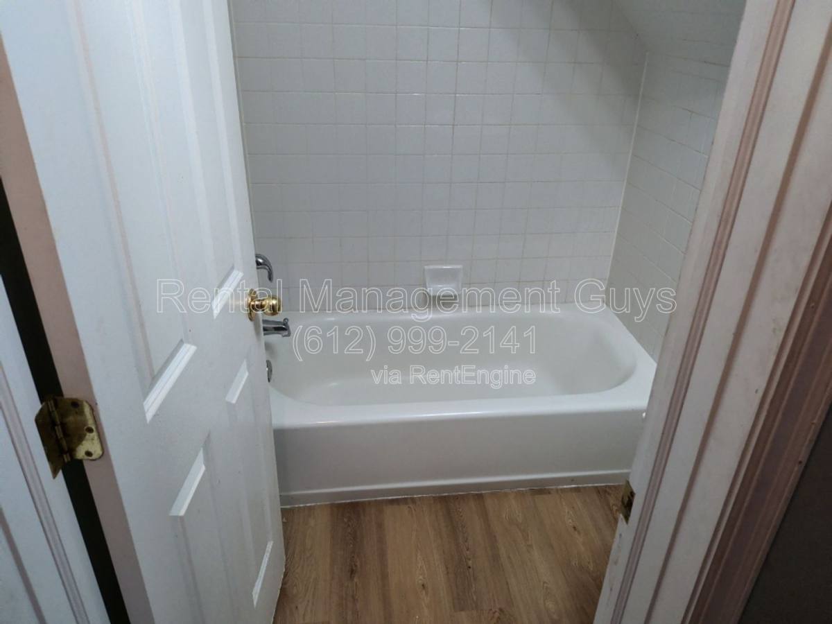 House for rent at 3301 N Oliver Ave, Minneapolis, MN 55412