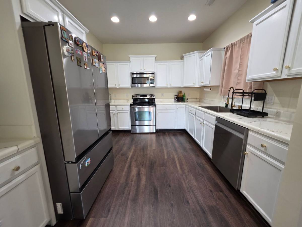 House for rent at 702 Appling Court, Jacksonville, NC 28546