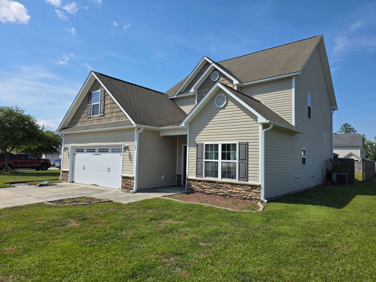 House for rent at 702 Appling Court, Jacksonville, NC 28546