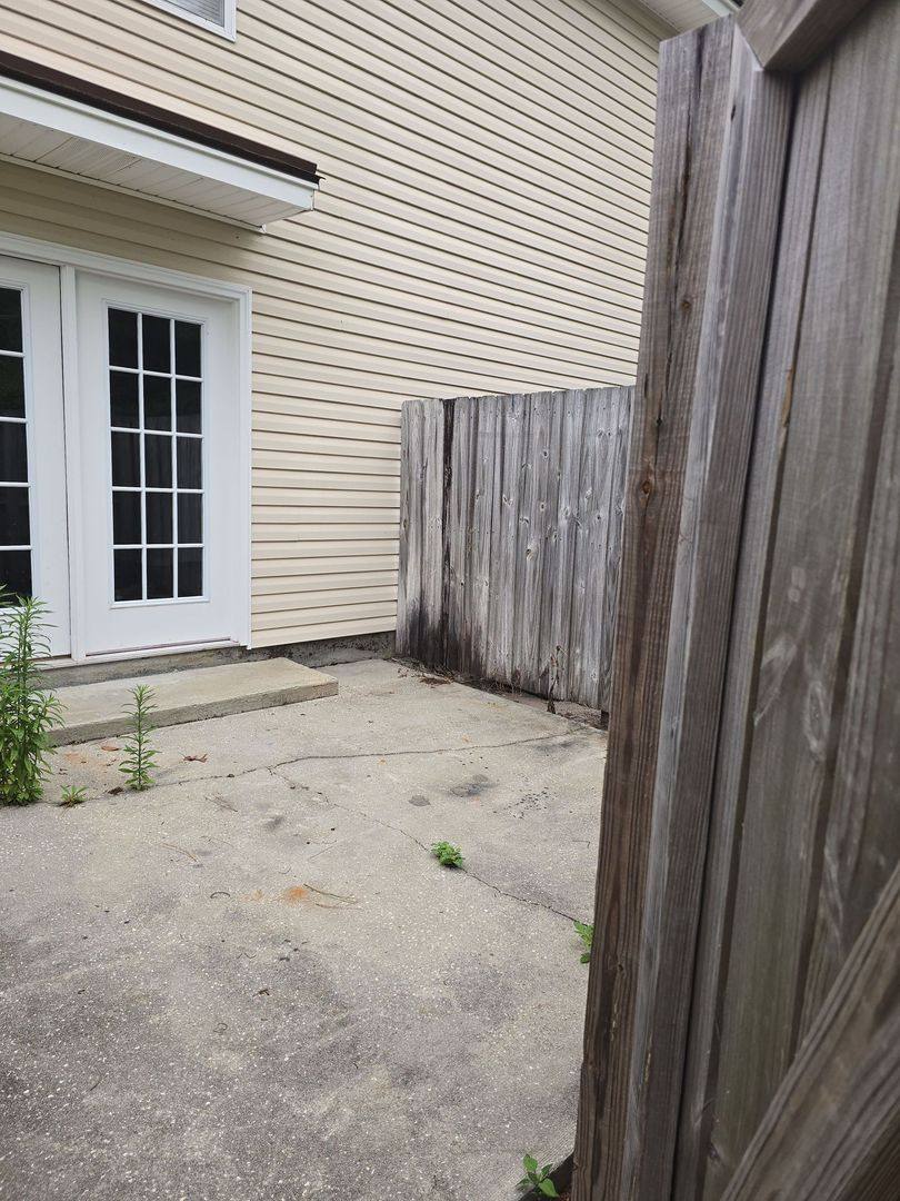 Townhouse for rent at 9826-B Whitfield Ave, Savannah, GA 31406