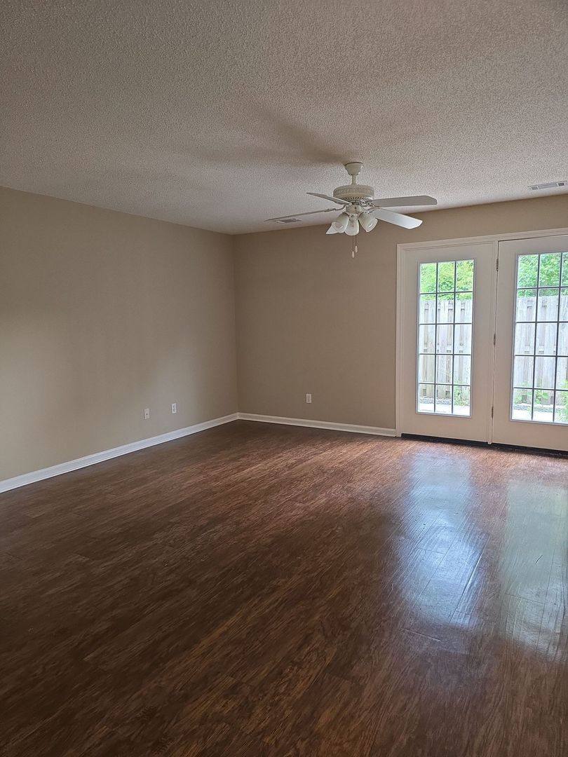 Townhouse for rent at 9826-B Whitfield Ave, Savannah, GA 31406