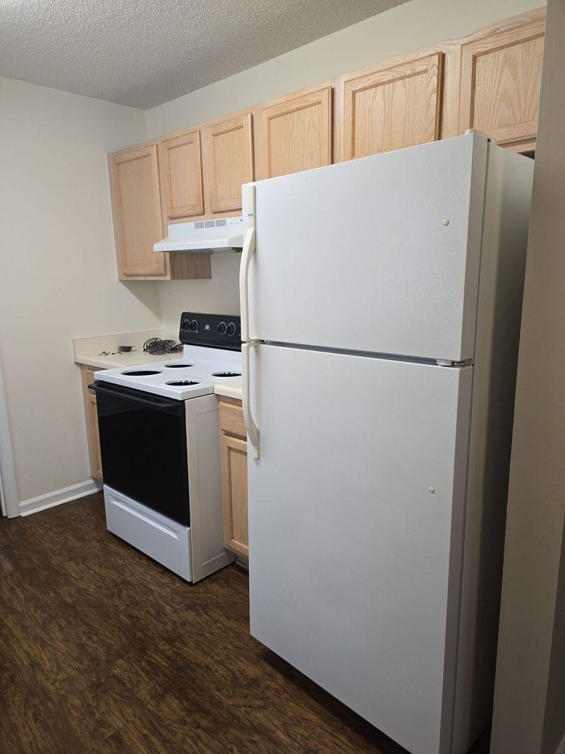 Townhouse for rent at 9826-B Whitfield Ave, Savannah, GA 31406
