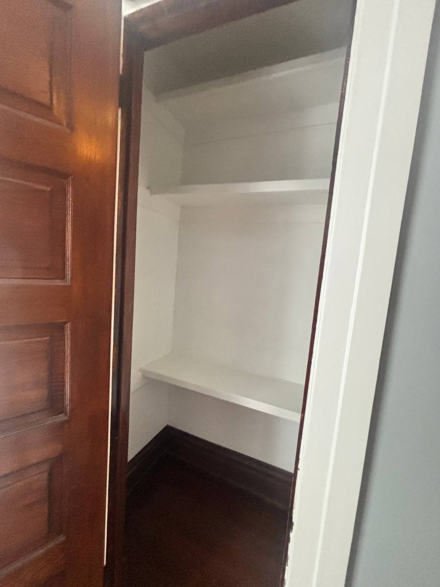 Apartment for rent at 609 E Stockbridge Ave #1, Kalamazoo, MI 49001