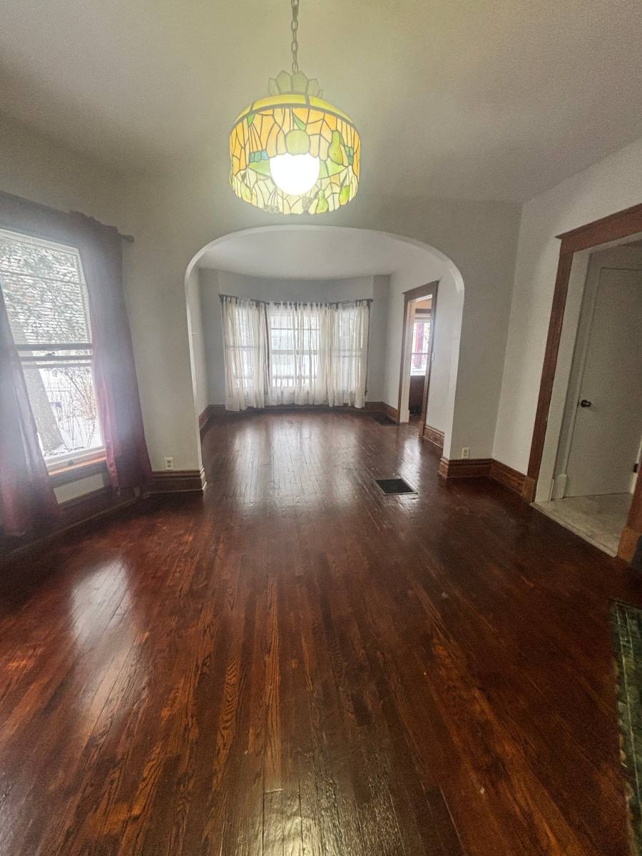 Apartment for rent at 609 E Stockbridge Ave #1, Kalamazoo, MI 49001