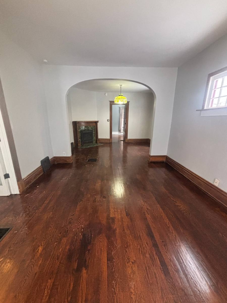 Apartment for rent at 609 E Stockbridge Ave #1, Kalamazoo, MI 49001