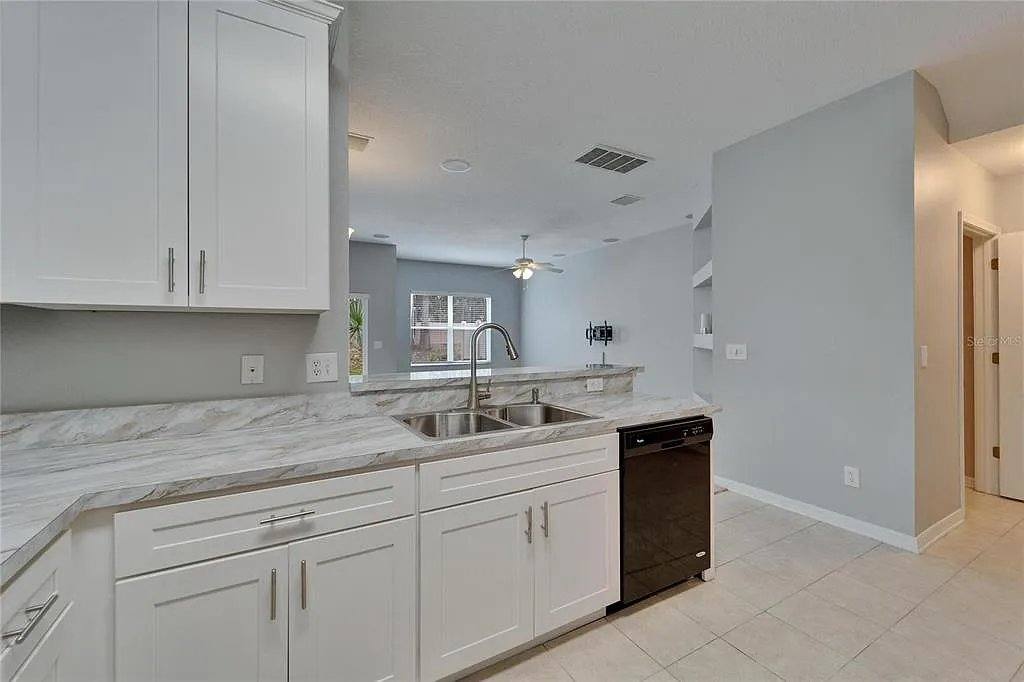 Townhouse for rent at 10621 Shady Falls Court, Riverview, FL 33578