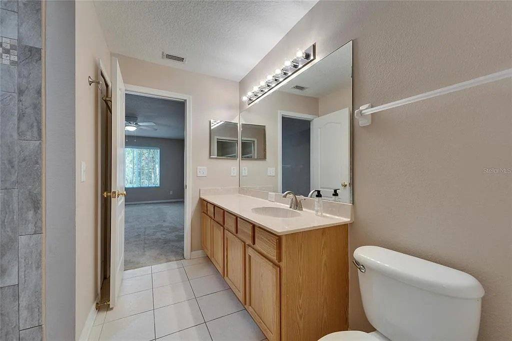 Townhouse for rent at 10621 Shady Falls Court, Riverview, FL 33578